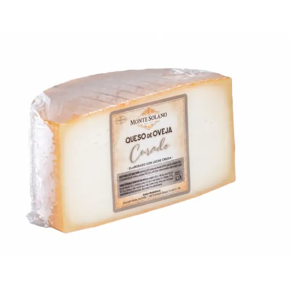 Medio queso artesano de oveja curado Montesolano elaborado con leche cruda de oveja