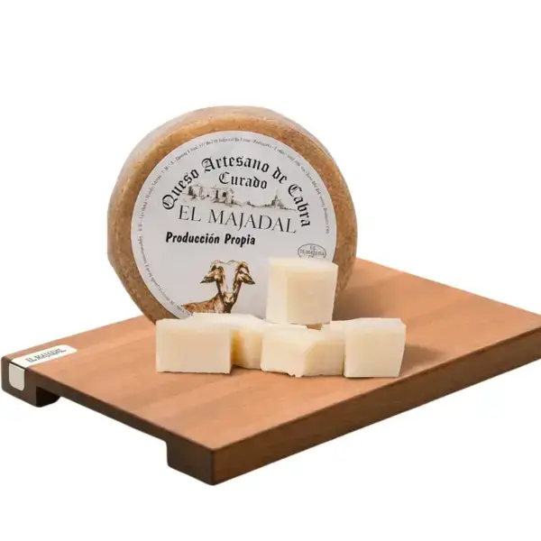 Queso curado de cabra artesanal